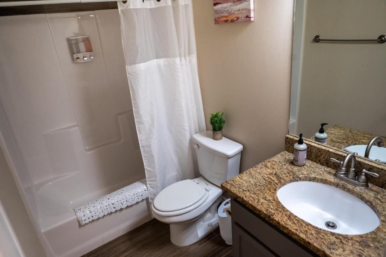 Апартаменты Fabulous King Size Bed In A Gated Neighborhood! Эдинбург Экстерьер фото